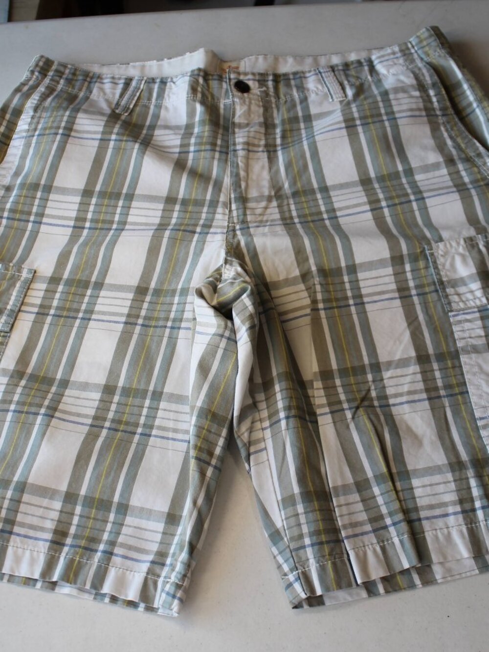 Dockers Y2K Khaki Mobile Cargo Shorts Size 36 Tech Utility